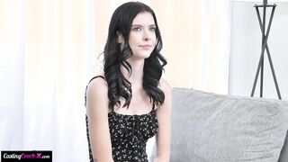 Белла Нова проходит интервью и с удовольствием трахается на кастинге