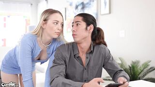 Не заставляй меня ждать — Лили требует кремпаев, пока Дэвид разговаривает по работе