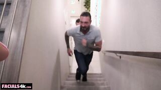 Геймерша побеждает — геймерша получает двойной трах и полностью заливается спермой!